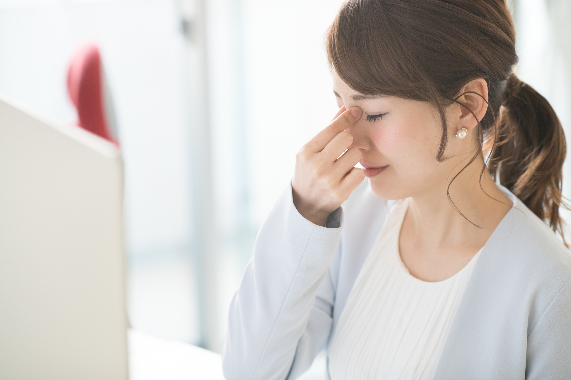 目の奥が痛いという症状について